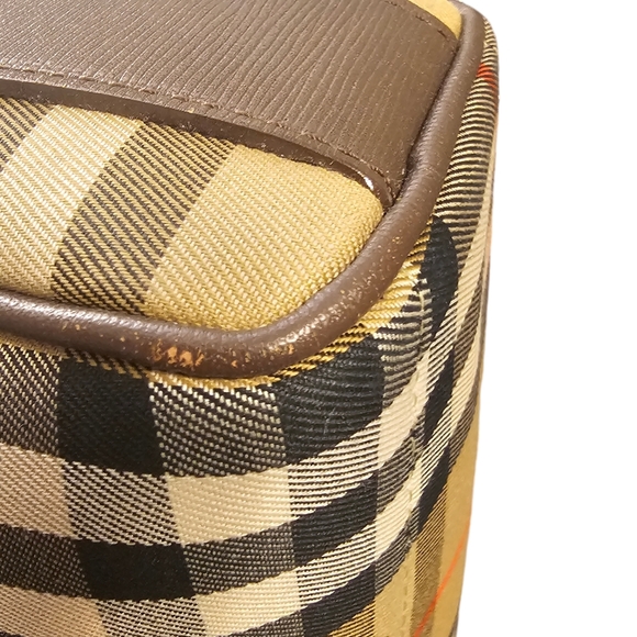 Burberrys Vintage Haymarket Check Canvas Crossbody w/ COA - Picture 9 of 11